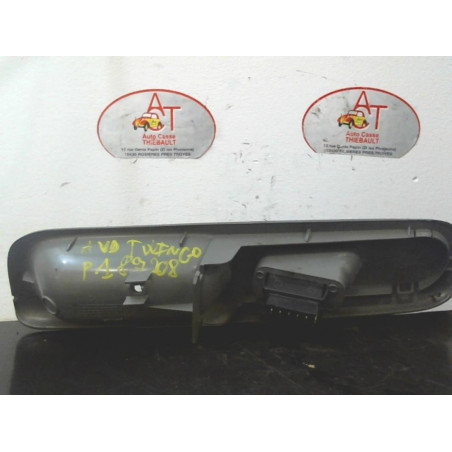 Interrupteur de leve vitre avant droit RENAULT TWINGO I PHASE 3 d’occasion