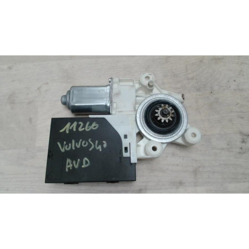 Moteur leve vitre avant droit VOLVO S 40 2 PHASE 1 d’occasion