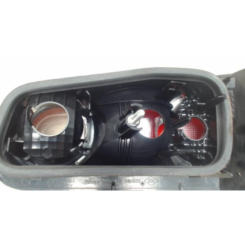 Feu arriere principal gauche (feux) RENAULT LAGUNA 2 PHASE 2 d’occasion