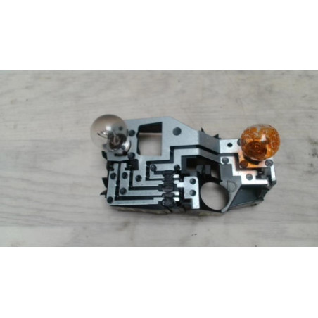 Platine feu arriere droit RENAULT LAGUNA 2 PHASE 2 d’occasion