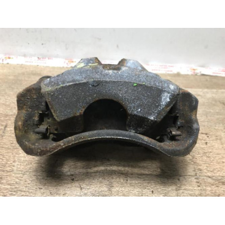 Etrier avant gauche (freinage) TOYOTA URBAN CRUISER d’occasion