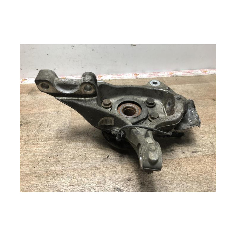 Fusee avant gauche RENAULT LAGUNA 3 PHASE 1 COUPE d’occasion
