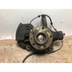 Fusee avant gauche OPEL  d’occasion