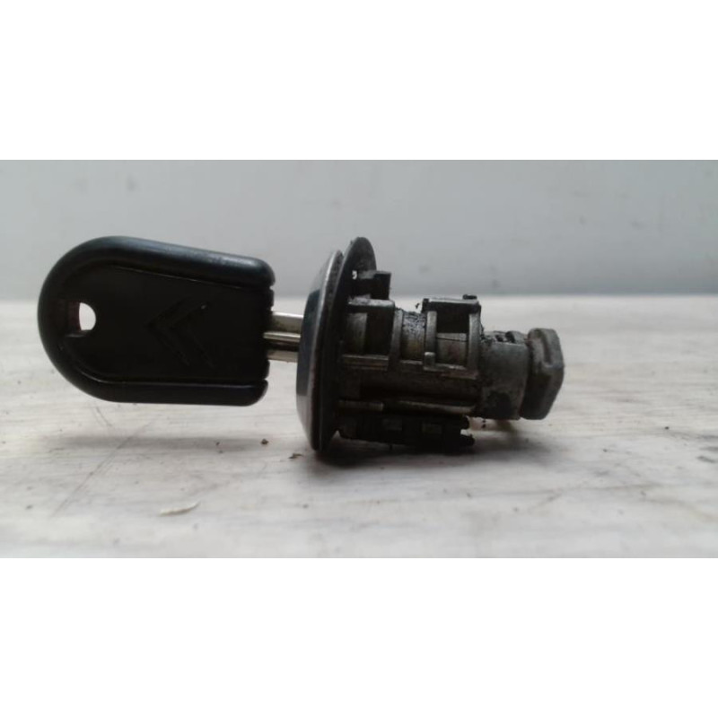 Barillet porte avant gauche CITROEN ZX PHASE 2 BREAK d’occasion