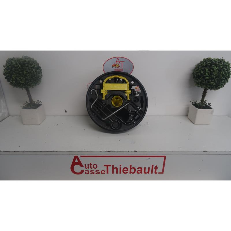 Cric (Ensemble depannage) RENAULT CLIO II PHASE 3 d’occasion