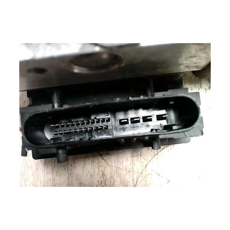 Bloc ABS (freins anti-blocage) TOYOTA AYGO 1 PHASE 1 d’occasion