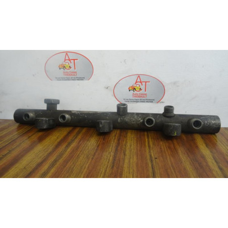 Rampe injection PEUGEOT 307 CC PHASE 2 d’occasion