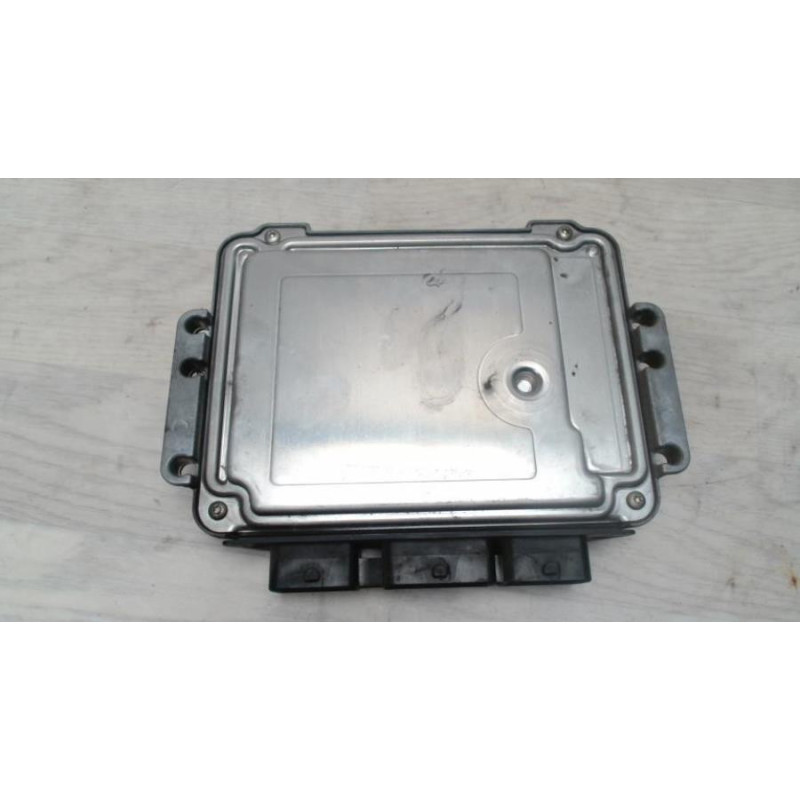 Calculateur moteur CITROEN C4 1 PHASE 1 d’occasion