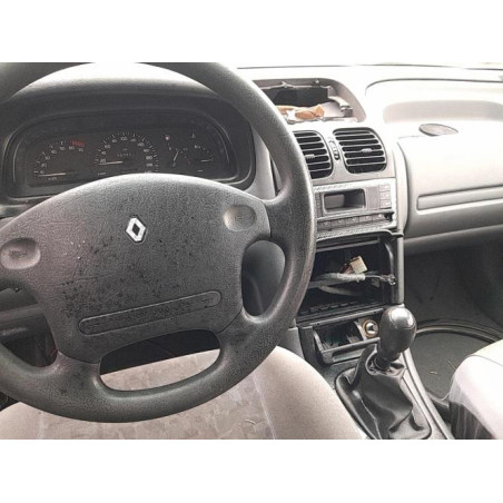 Compresseur clim RENAULT LAGUNA 1 PHASE 1 BREAK d’occasion