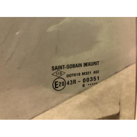 Vitre arriere droit DACIA SANDERO 2 PHASE 1 d’occasion