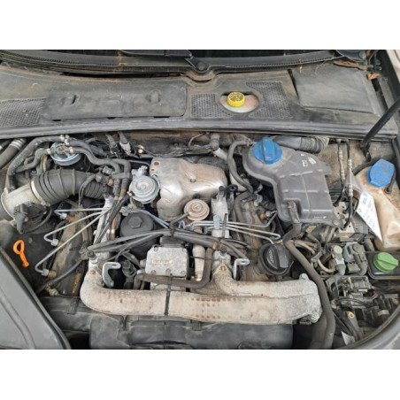 Moyeu arriere droit AUDI A4 2 AVANT PHASE 1 BREAK d’occasion