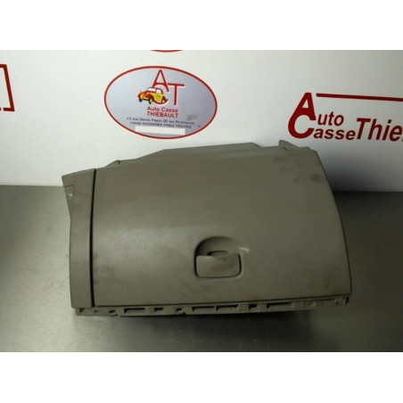 Boite a gants RENAULT CLIO III PHASE 1 d’occasion
