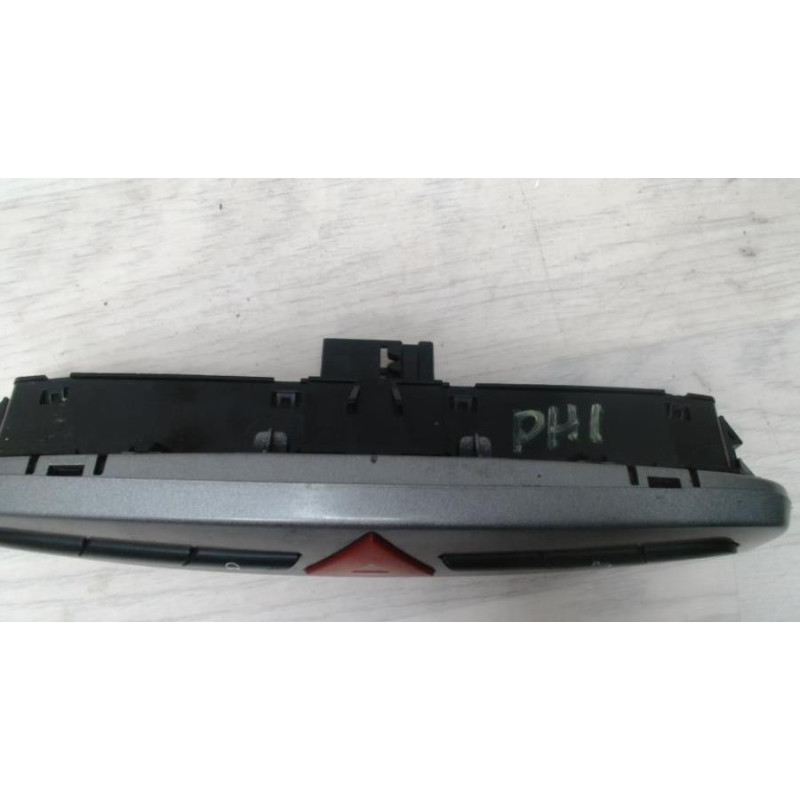 Commande de fermeture centralisee PEUGEOT 308 1 PHASE 1 d’occasion