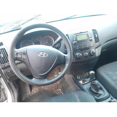 Charniere de porte avant gauche HYUNDAI I 30 1 PHASE 1 d’occasion