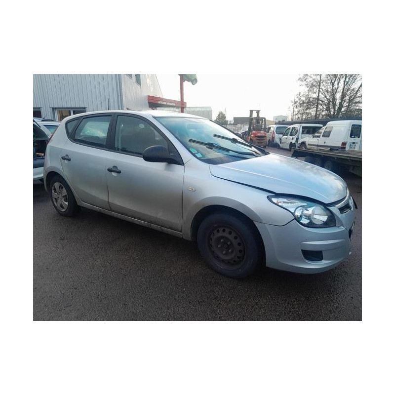 Charniere de porte avant gauche HYUNDAI I 30 1 PHASE 1 d’occasion