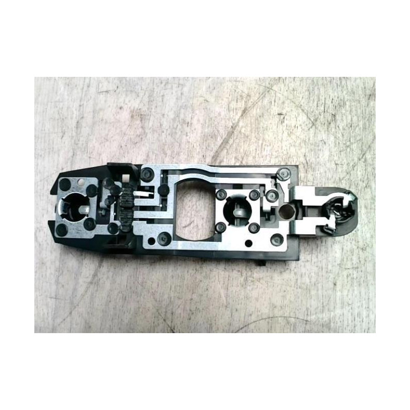 Platine feu arriere droit RENAULT LAGUNA 2 PHASE 2 d’occasion