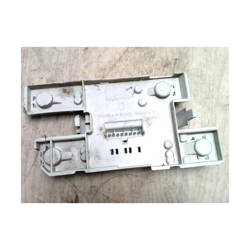Platine feu arriere droit RENAULT CLIO 1 PHASE 1 d’occasion