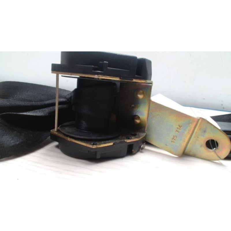 Ceinture avant droit PEUGEOT 309 PHASE 2 d’occasion