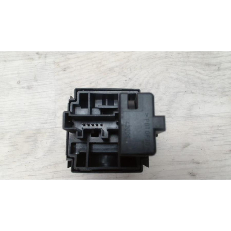 Commande de phare RENAULT CLIO 3 PHASE 1 d’occasion