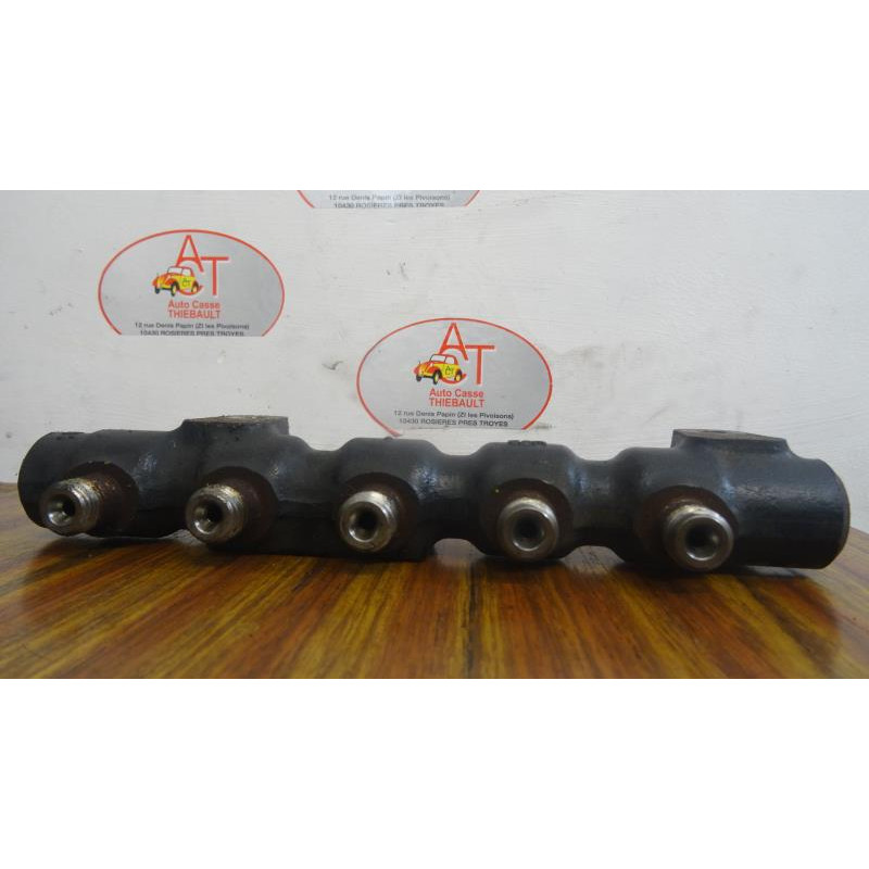 Rampe injection CITROEN C4 HDI d’occasion