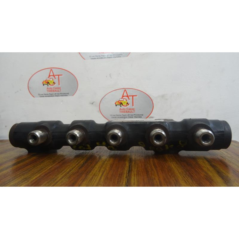 Rampe injection PEUGEOT 207 PHASE 1 d’occasion