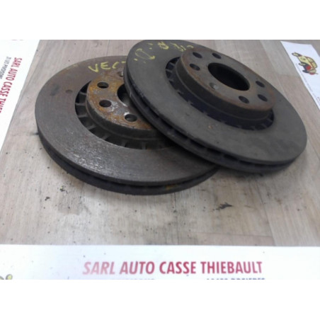 Paire de disques avant (freinage) OPEL VECTRA (B) BREAK d’occasion