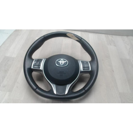Volant TOYOTA YARIS 3 PHASE 1 d’occasion