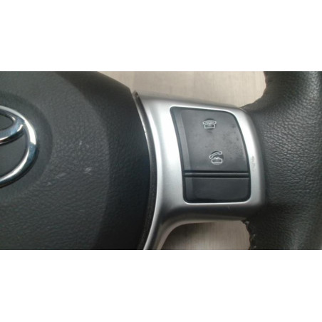 Volant TOYOTA YARIS 3 PHASE 1 d’occasion