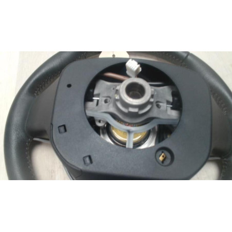Volant TOYOTA YARIS 3 PHASE 1 d’occasion