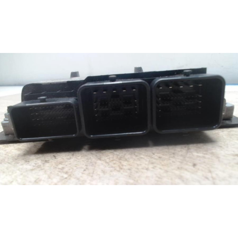 Calculateur moteur CITROEN DS5 PHASE 1 d’occasion