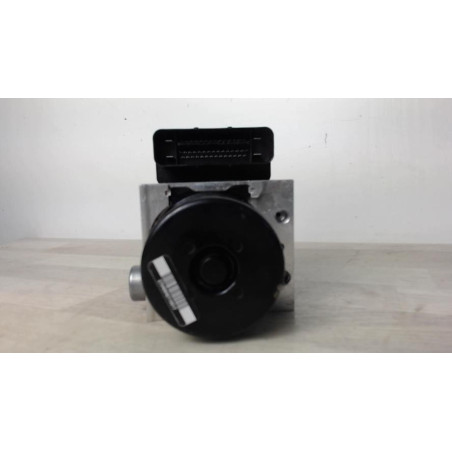 Bloc ABS (freins anti-blocage) MERCEDES CLASSE C 204 PHASE 2 COUPE d’occasion