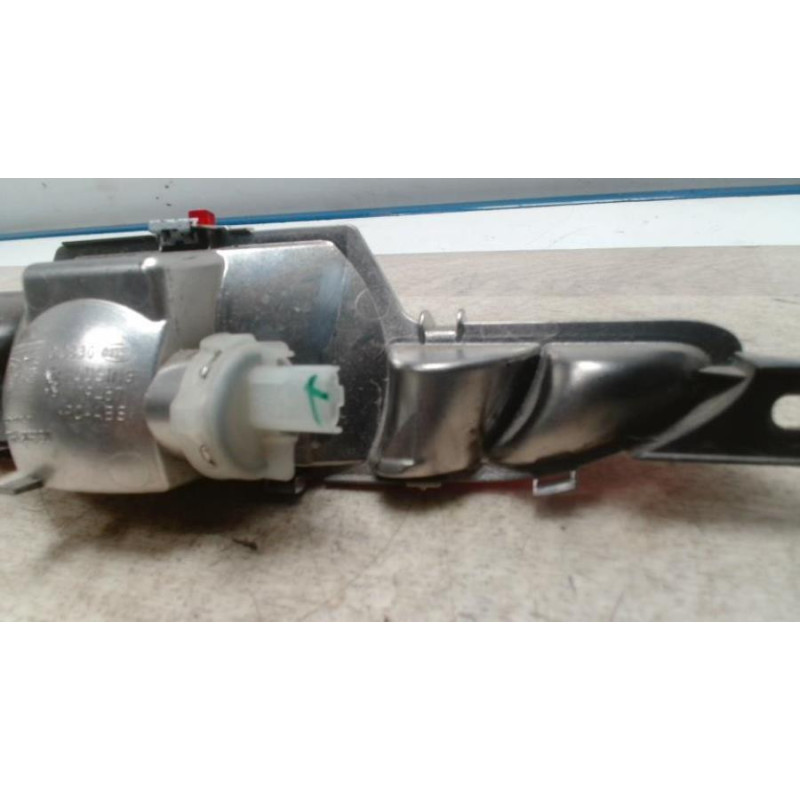 Feu arriere stop central PEUGEOT 208 1 PHASE 1 d’occasion