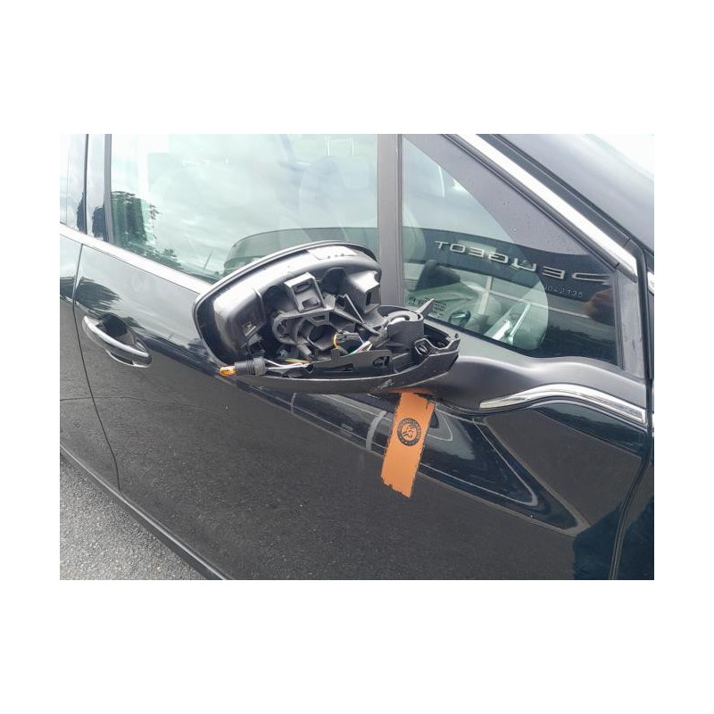 Feu arriere stop central PEUGEOT 208 1 PHASE 1 d’occasion