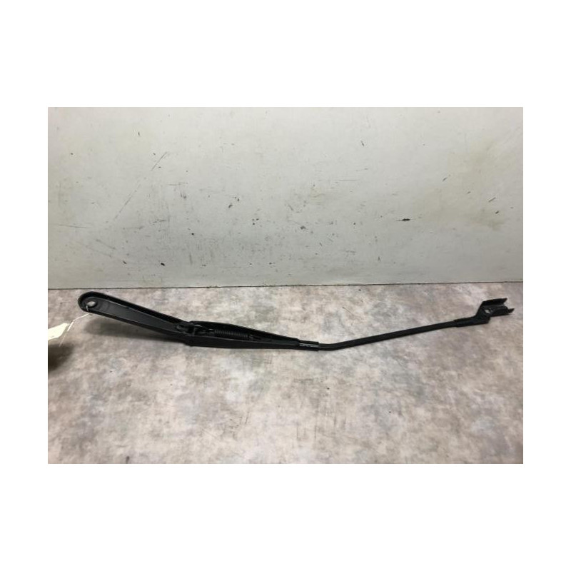 Bras essuie glace avant droit FORD KUGA 1 d’occasion