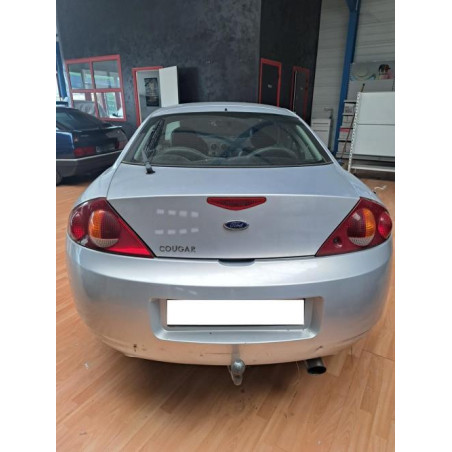 Moyeu arriere droit FORD COUGAR COUPE d’occasion