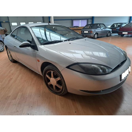 Moyeu arriere droit FORD COUGAR COUPE d’occasion