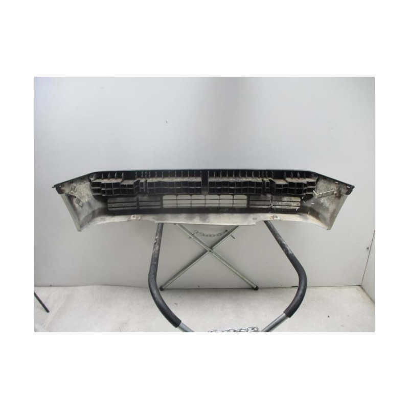 Pare choc avant RENAULT R9 d’occasion