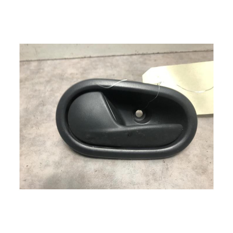 Poignee interieur avant gauche DACIA SANDERO 2 PHASE 1 d’occasion