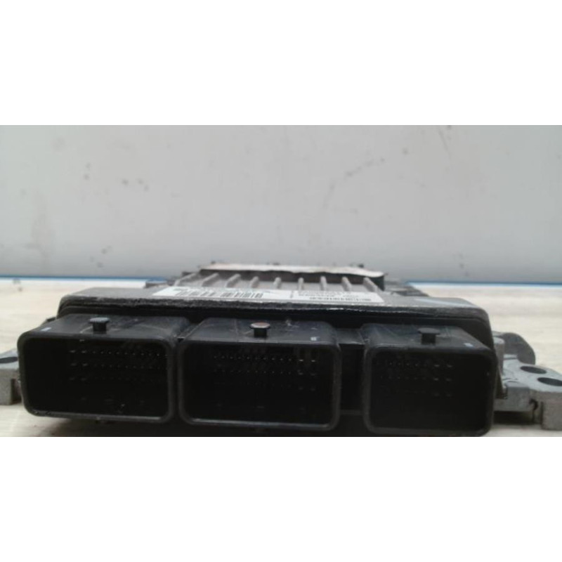 Calculateur moteur RENAULT SCENIC 2 PHASE 2 d’occasion
