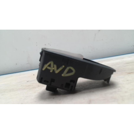 Interrupteur de leve vitre avant droit OPEL CORSA D PHASE 1 d’occasion
