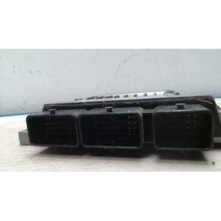Calculateur moteur RENAULT SCENIC 2 PHASE 2 d’occasion