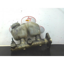 Maitre cylindre (freinage) RENAULT R11 d’occasion