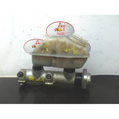 Maitre cylindre (freinage) RENAULT R11 d’occasion
