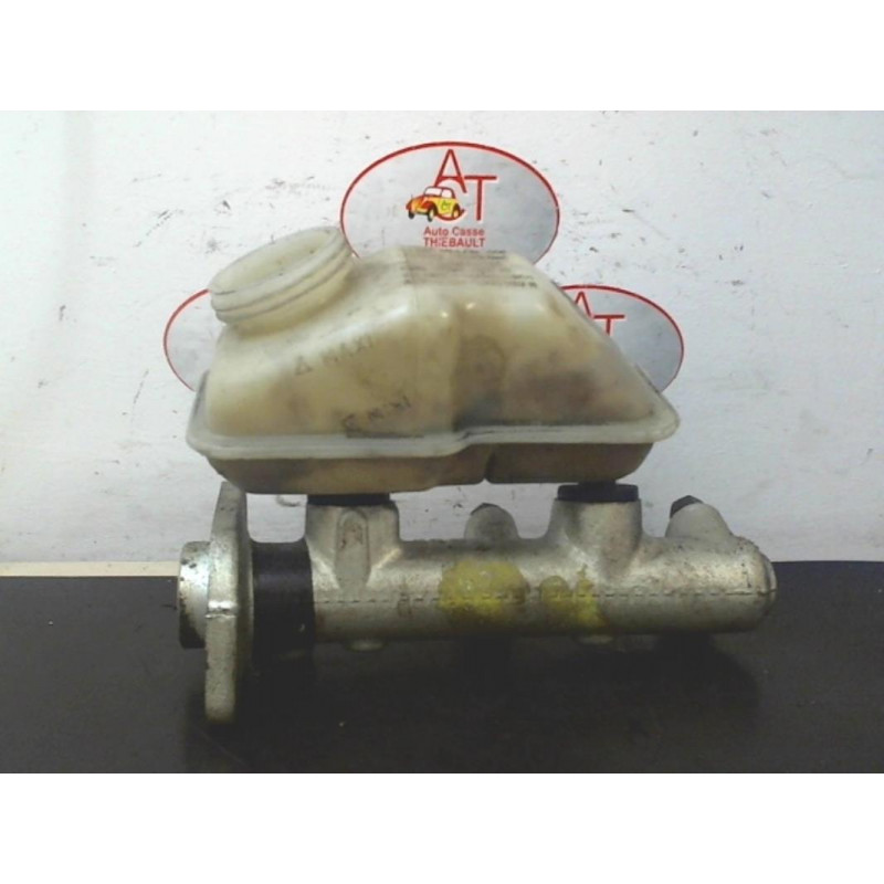 Maitre cylindre (freinage) RENAULT R11 d’occasion