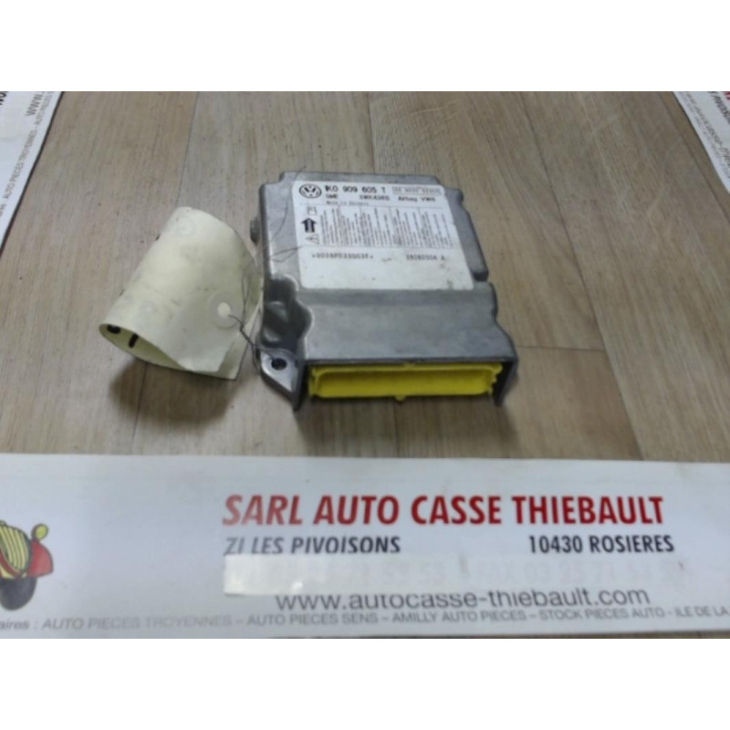 Boitier air bag VOLKSWAGEN GOLF V 1.9 TDI d’occasion
