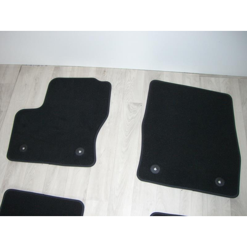 Tapis de sol FORD  d’occasion