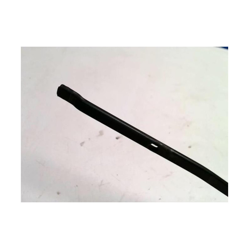 Bras essuie glace avant droit RENAULT MEGANE 3 PHASE 1 d’occasion