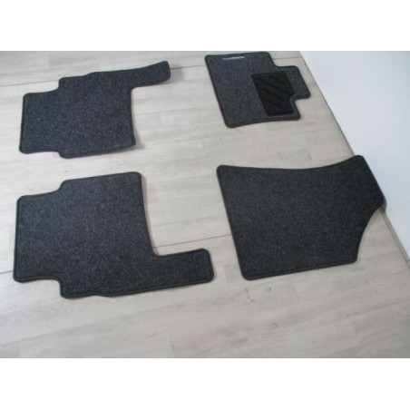 Tapis de sol KIA SORENTO 2 PHASE 1 d’occasion