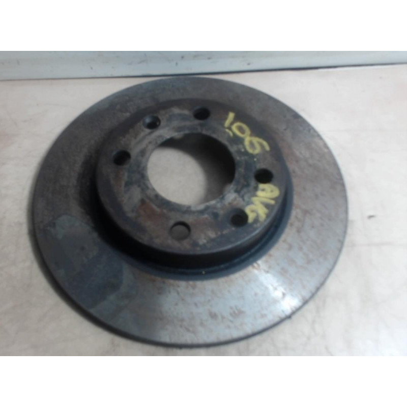 Disque avant gauche (freinage) PEUGEOT 106 PHASE 1 d’occasion