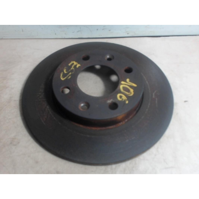 Disque avant gauche (freinage) PEUGEOT 106 PHASE 1 d’occasion
